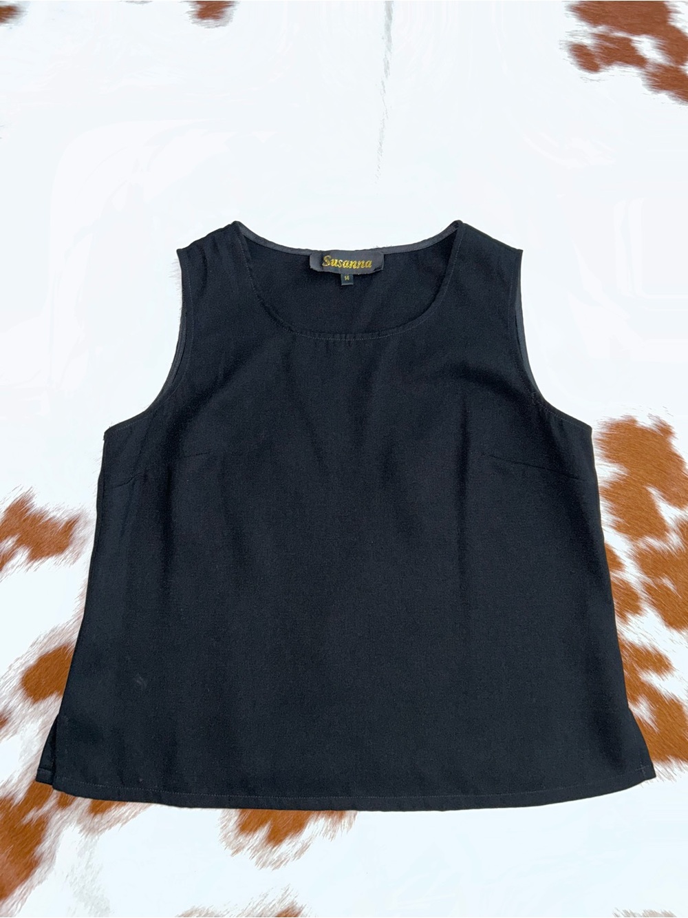 Black Sleeveless Round-Neck Tank